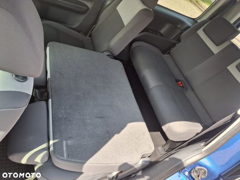 Volkswagen Caddy - 19