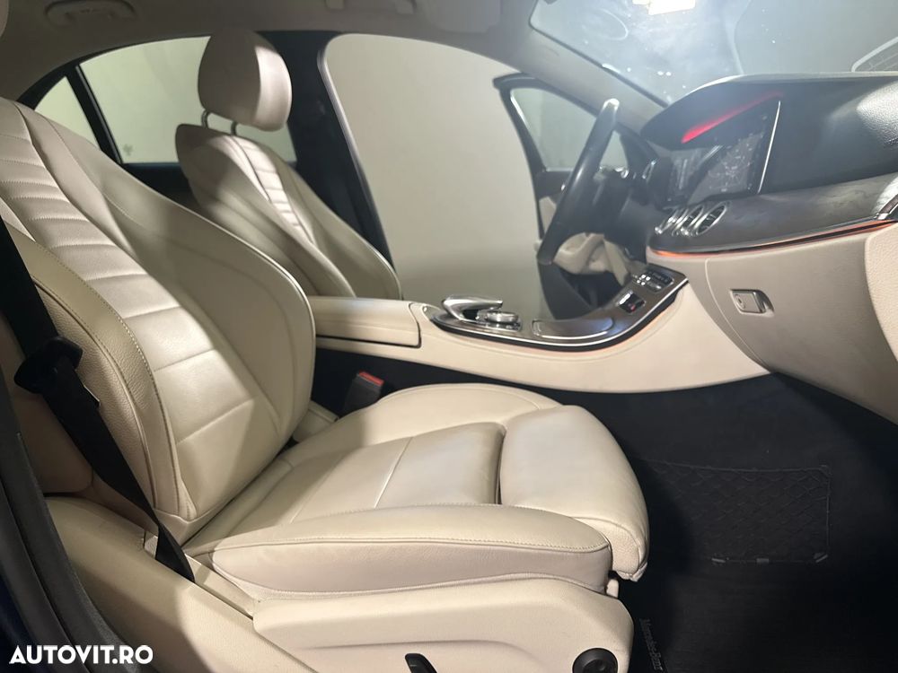 Mercedes-Benz E 220 d 4MATIC 9G-TRONIC - 12