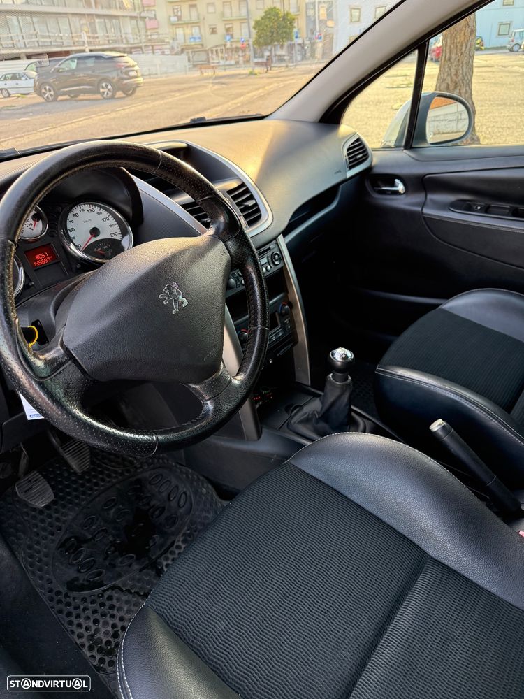 Peugeot 207 SW 1.6 HDi Outdoor - 10