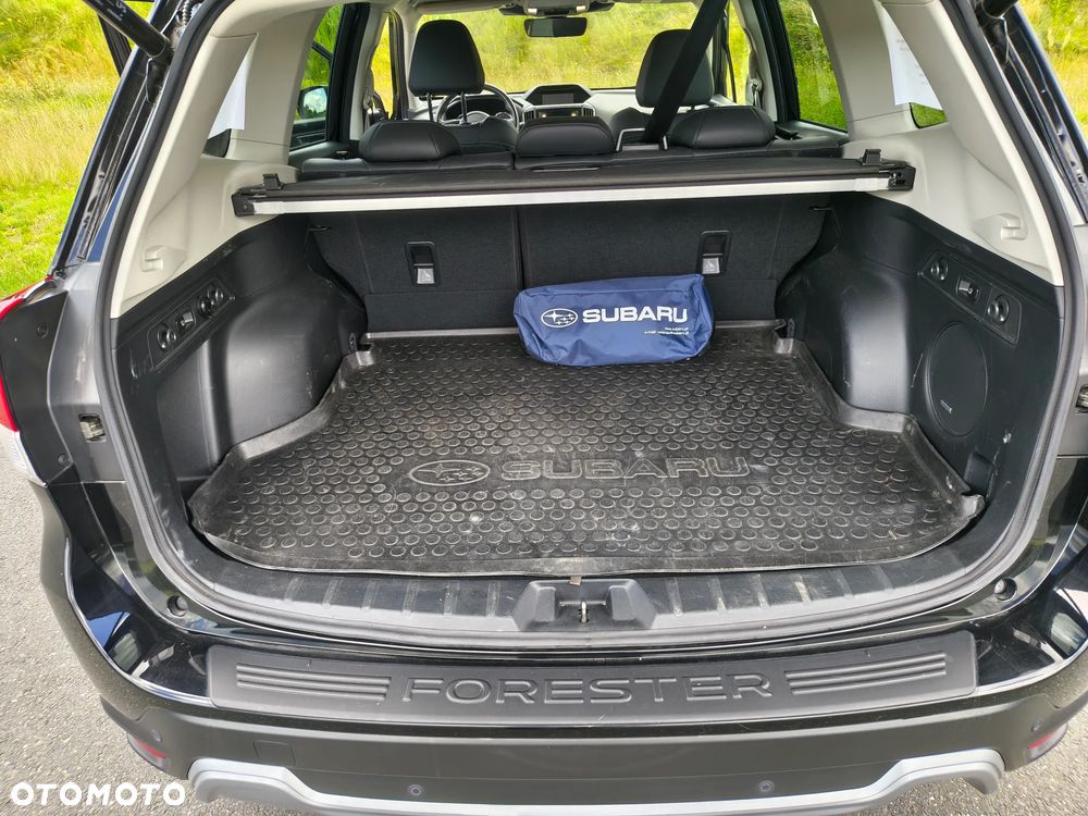 Subaru Forester 2.0i-L Platinum (EyeSight) Lineartronic - 18