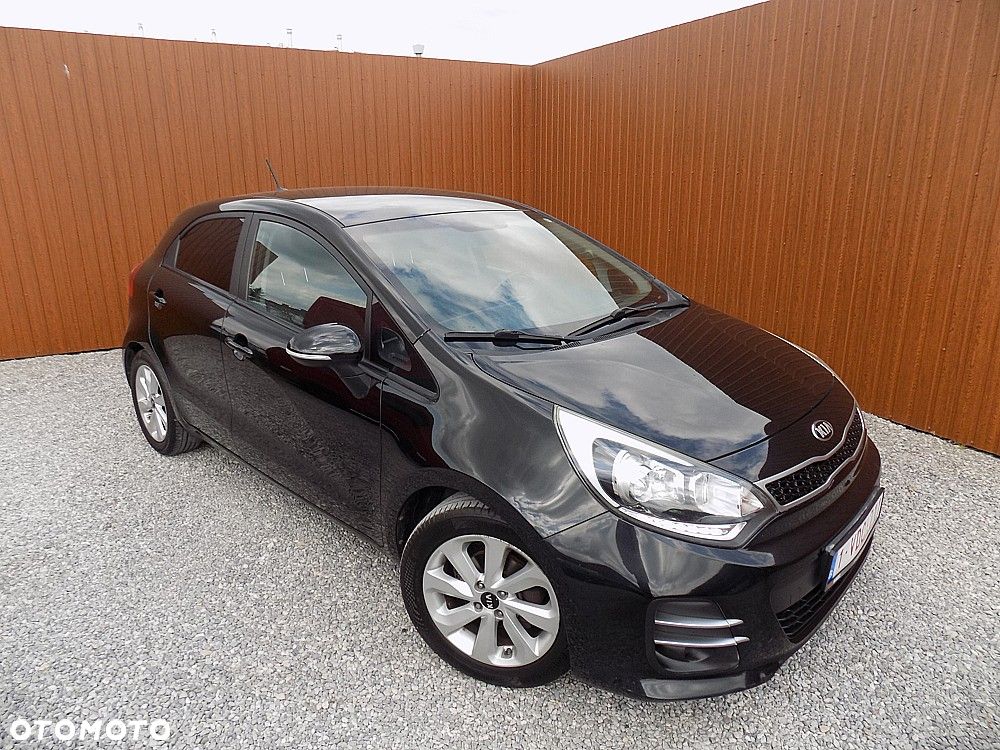 Kia Rio 1.2 Dream Team Edition - 2