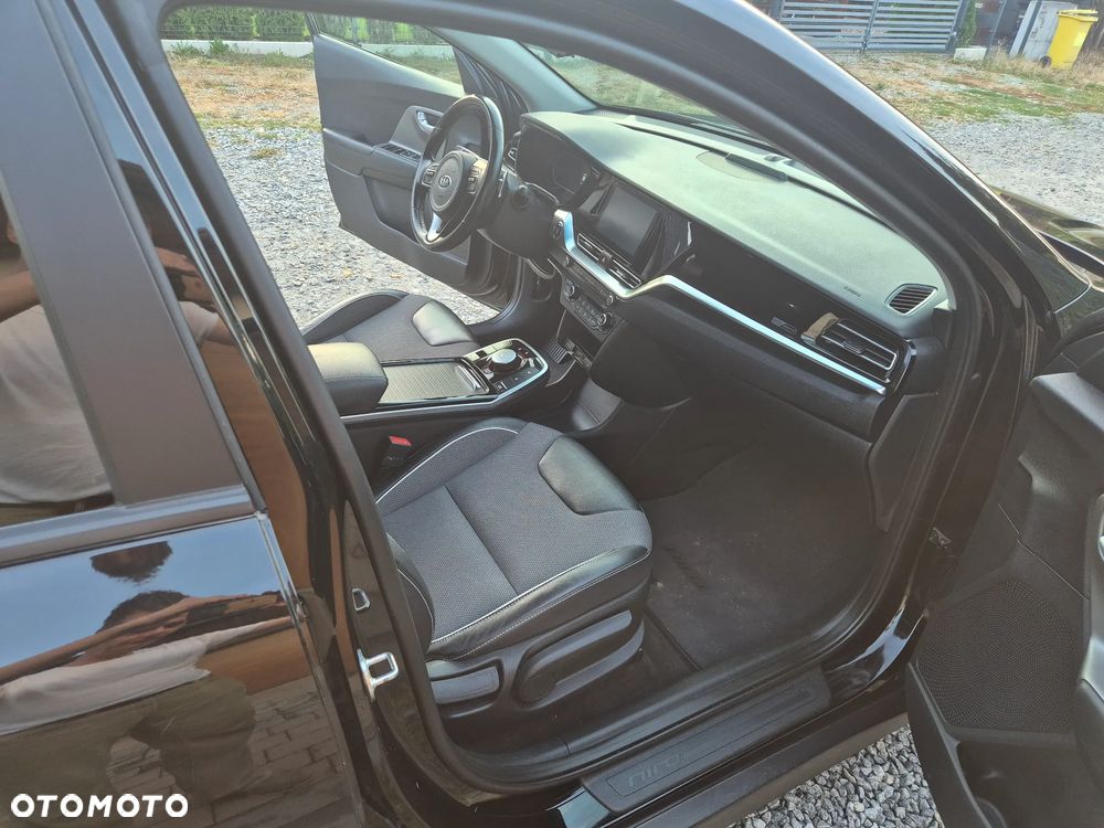Kia Niro 64kWh L - 15