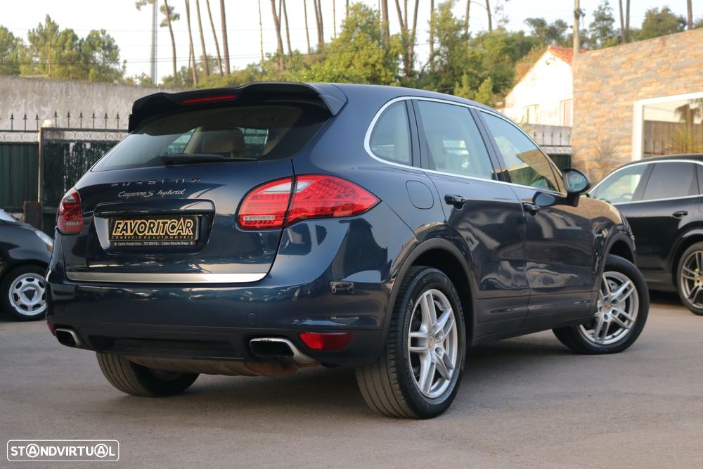 Porsche Cayenne S Hybrid - 2