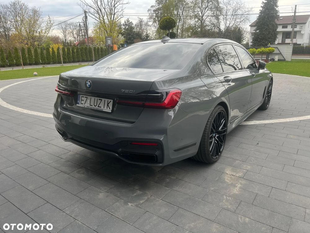 BMW Seria 7 750Li xDrive sport - 28
