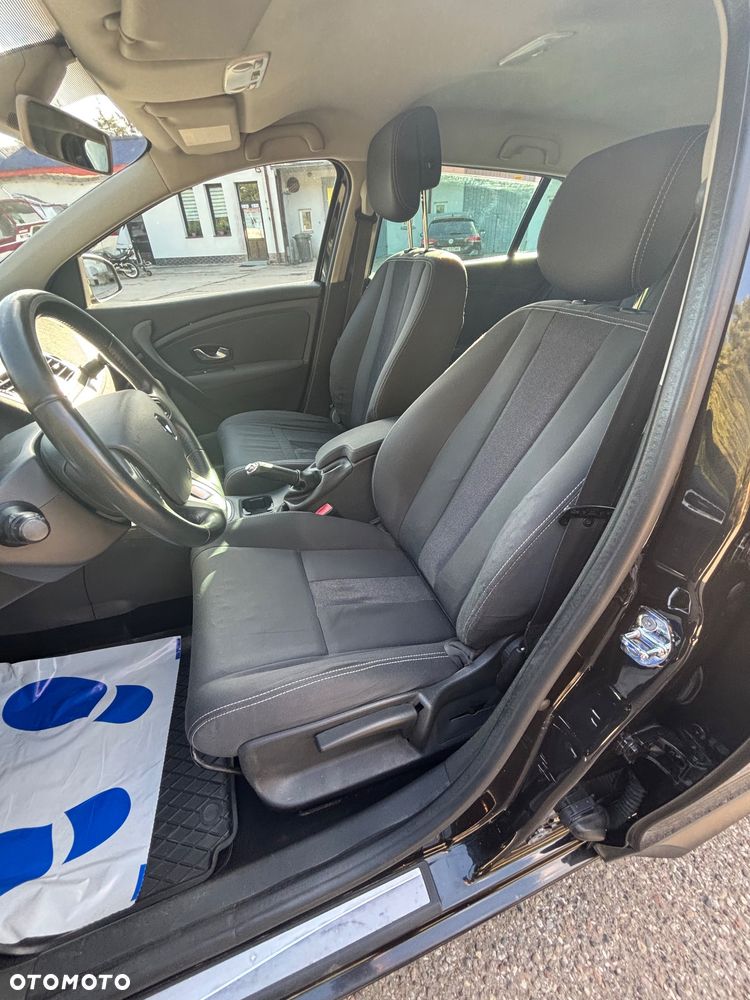 Renault Megane 1.6 16V Expression - 11