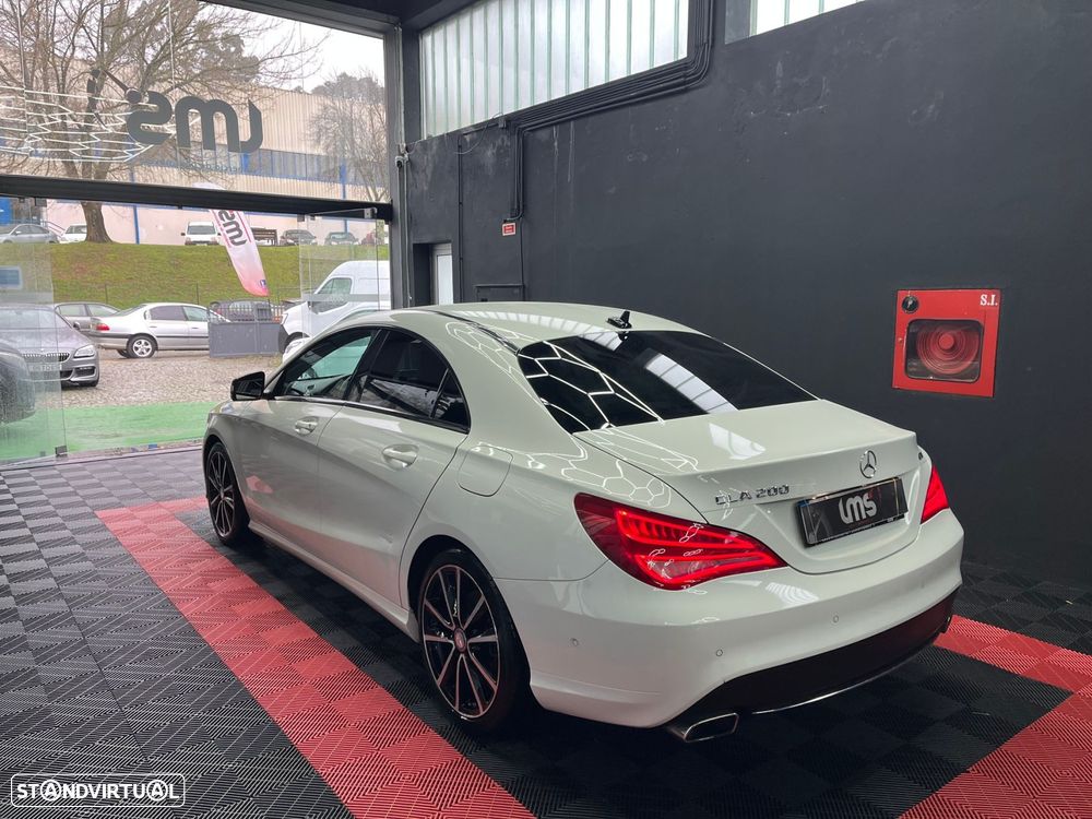 Mercedes-Benz CLA 200 CDI Urban - 4