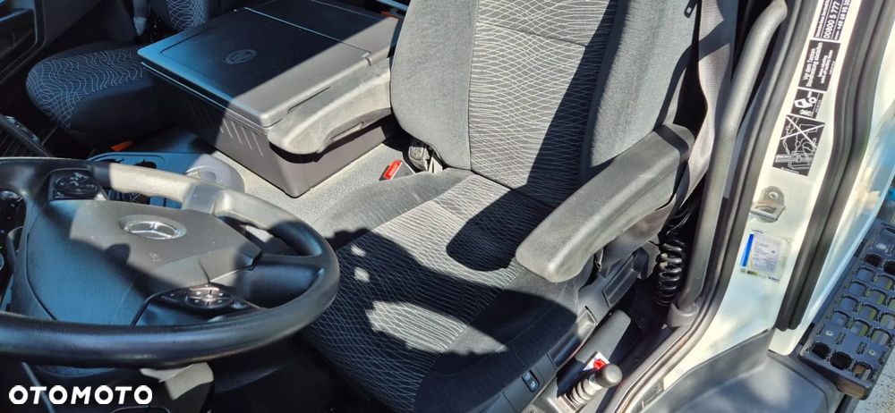 Mercedes-Benz AROCS 1827///* 2018///* PRZEB 41 TYŚ///* HDS///* WYWROTKA///* ROTATOR///* 18000KG///* ŁYŻKA///* STAN JAK NOWY - 25