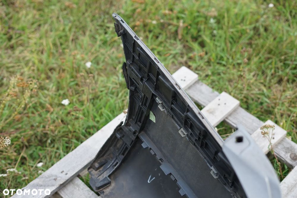 Zderzak tył tylny VW Passat B6 Kombi PDC LA7T - 6