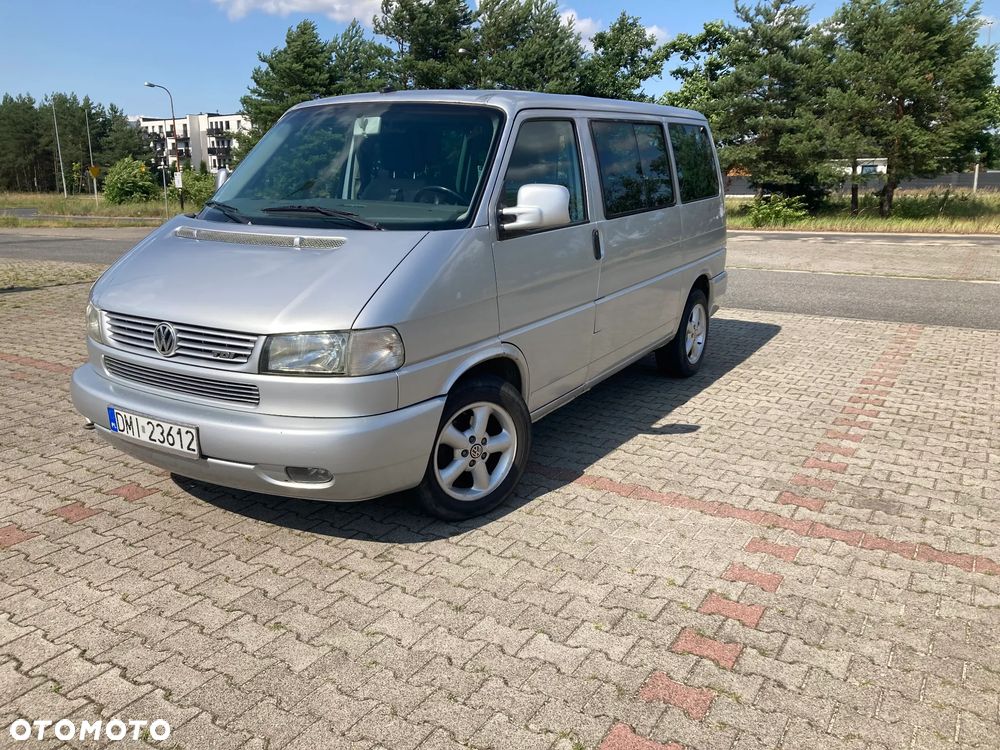 Volkswagen Multivan - 1