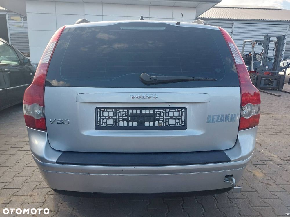 KOMPLETNY TYŁ VOLVO V50 I 426-26 KLAPA BAGAŻNIKA ZDERZAK TYŁ LAMPY TYŁ - 1