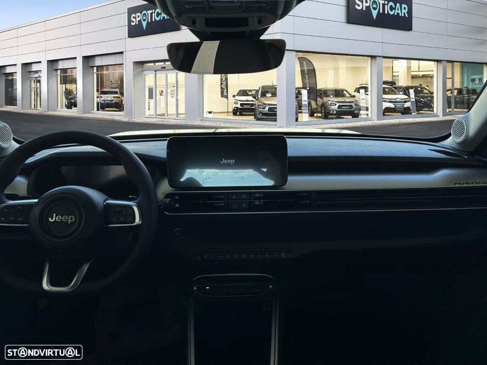 Jeep Avenger 1.2 e-Hybrid Altitude DCT - 8