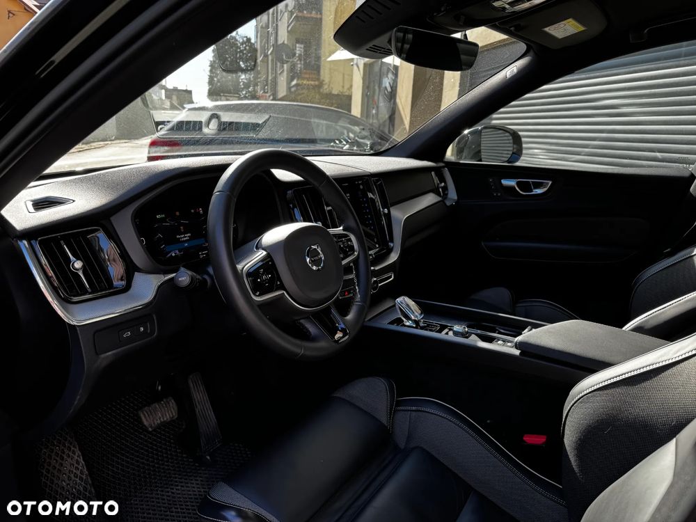 Volvo XC 60 T8 Plug-In Hybrid AWD Polestar Engineered - 10