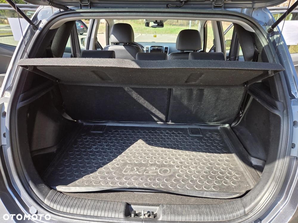 Hyundai ix20 1.6 Comfort - 12