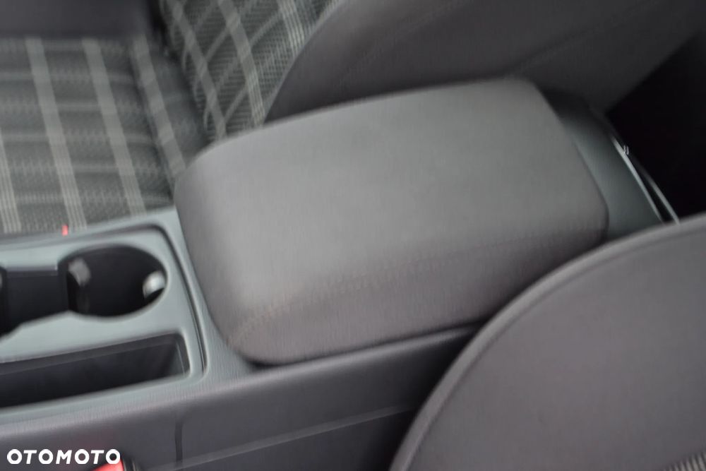 Audi A4 Avant 2.0 TDI DPF quattro - 17