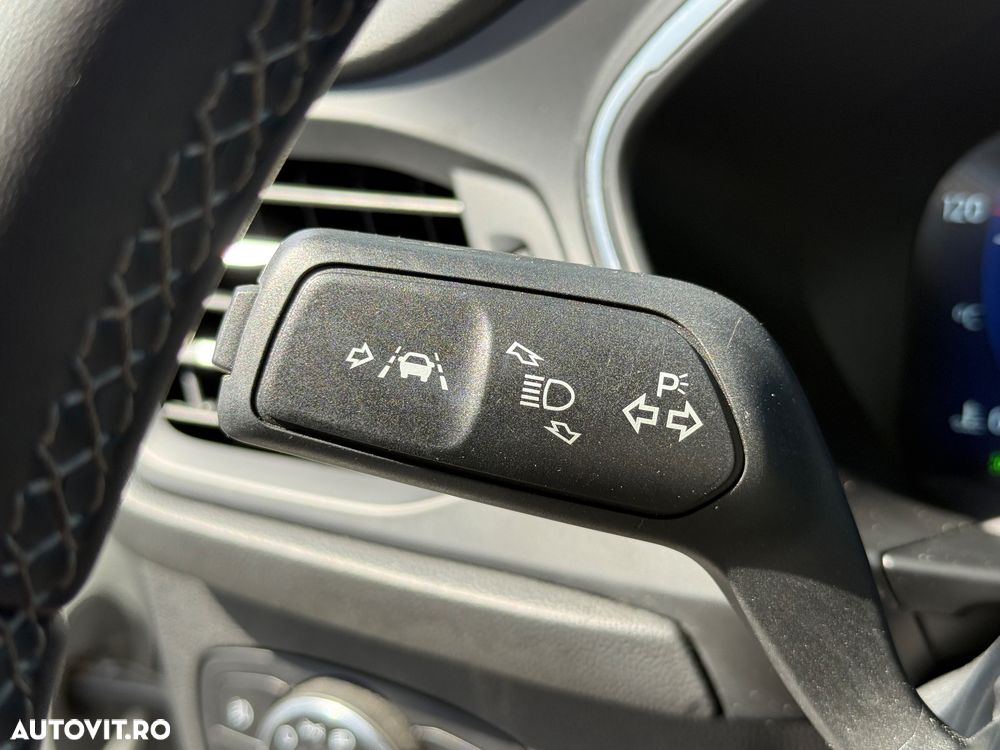 Ford Focus 1.0 EcoBoost Active - 8