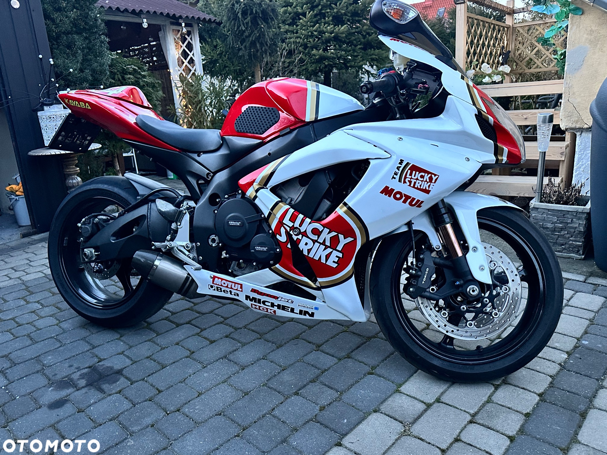 Suzuki GSX-R - 4