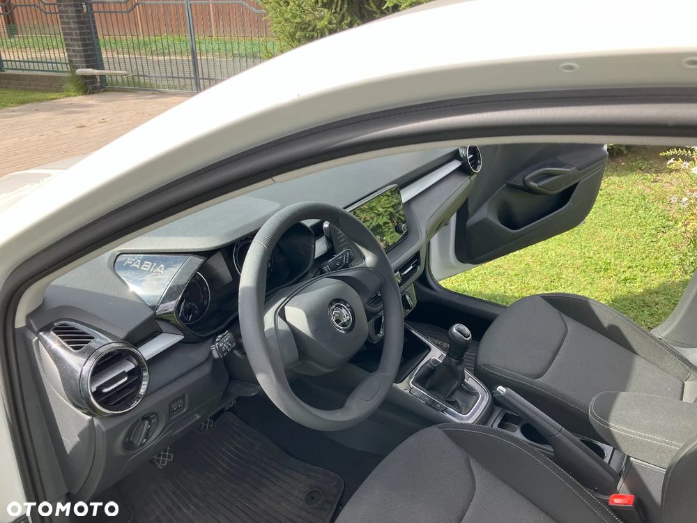 Skoda Fabia 1.0 TSI Ambition - 12