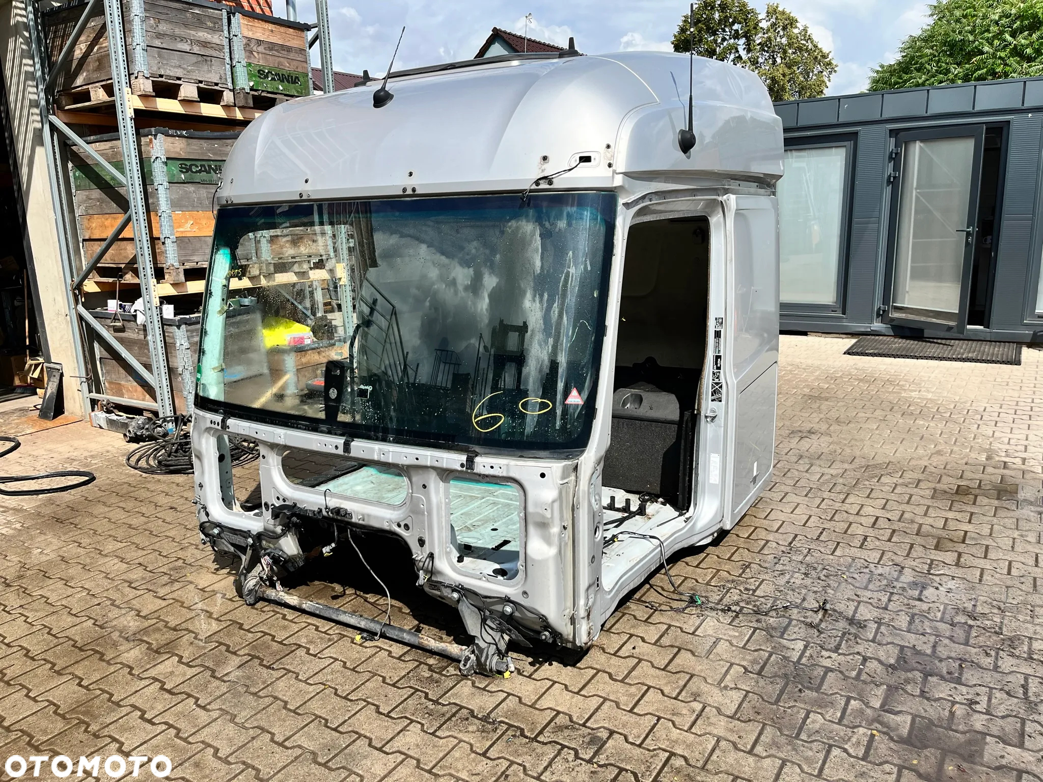 KABINA MERCEDES ACTROS MP4 STREAM SPACE - 12