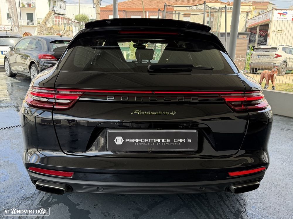 Porsche Panamera 4 E-Hybrid - 5