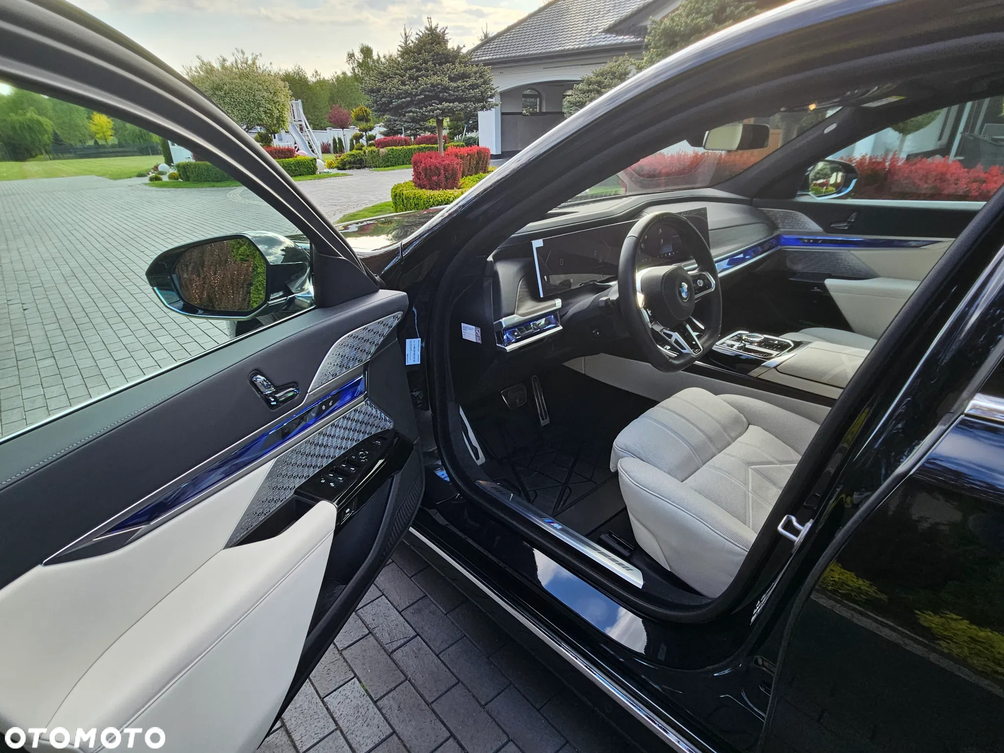 BMW Seria 7 730Ld xDrive sport - 23