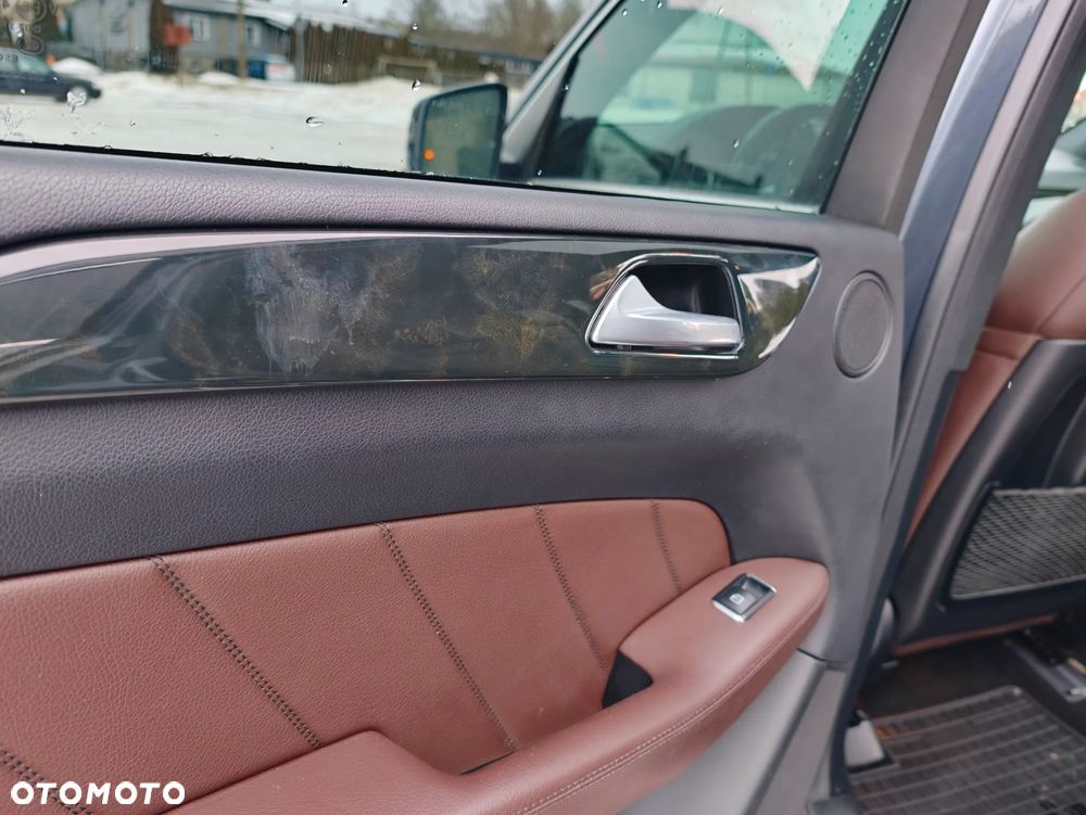 Mercedes-Benz GL 350 BlueTEC 4Matic 7G-TRONIC - 22