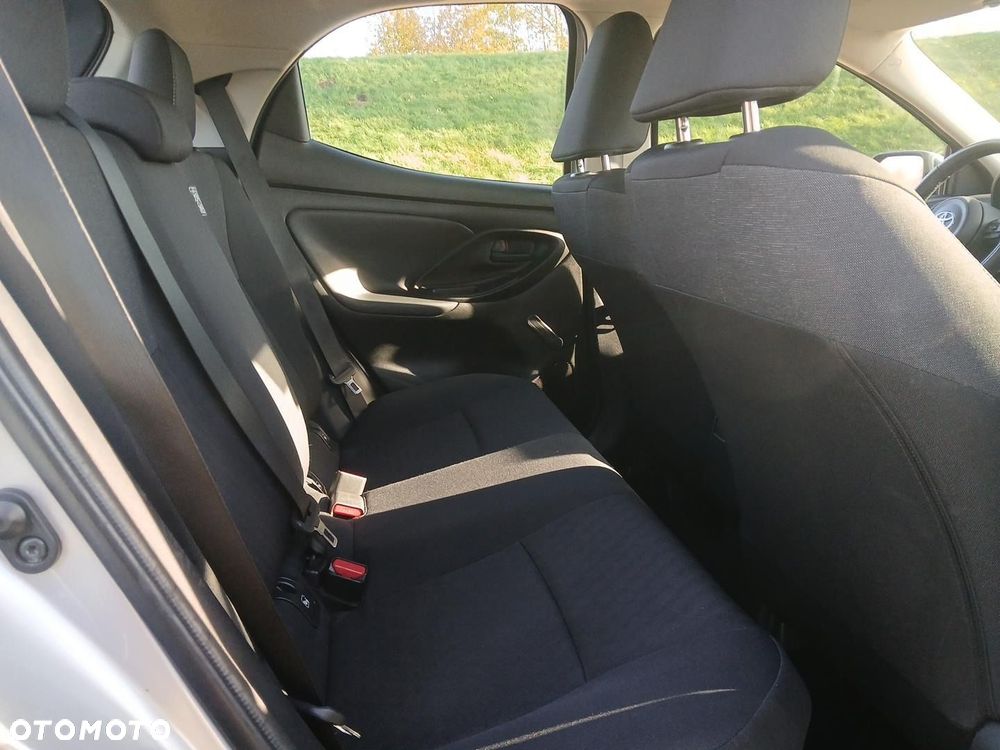 Toyota Yaris Hybrid 1.5 Comfort - 13