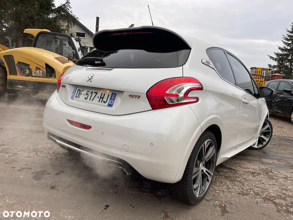 Peugeot 208 1.6 THP GTi - 2