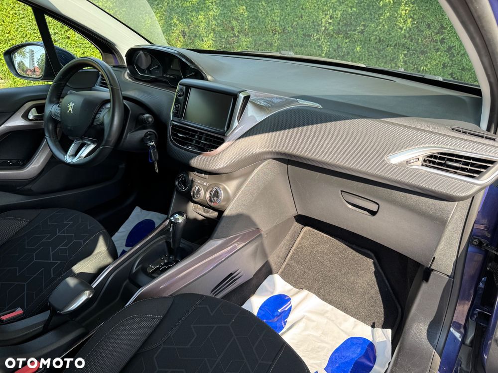 Peugeot 2008 - 25