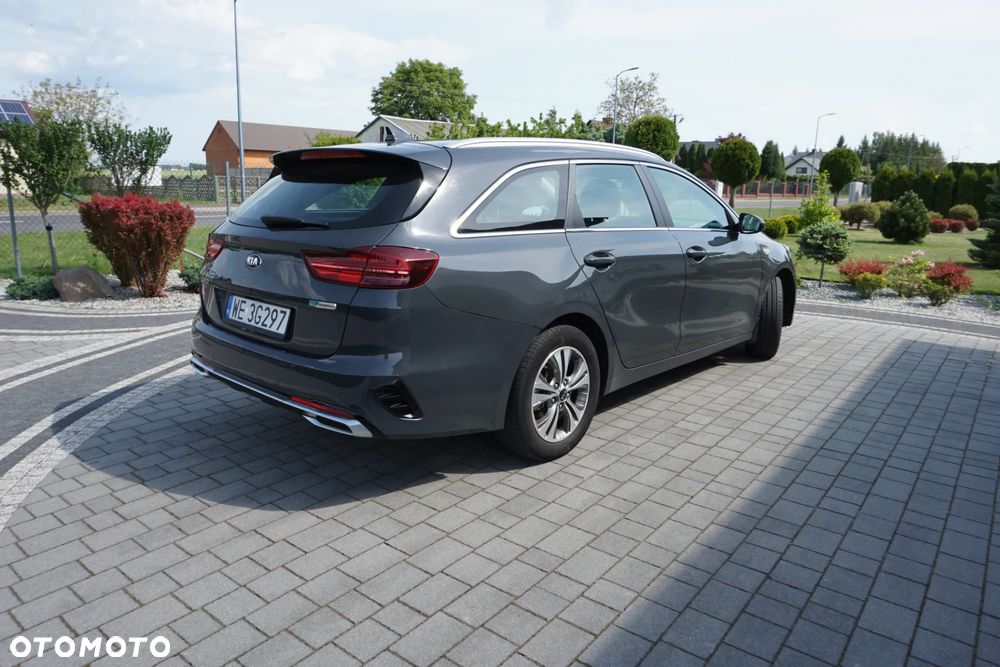 Kia Ceed 1.6 CRDi mHEV L Business Line DCT - 3