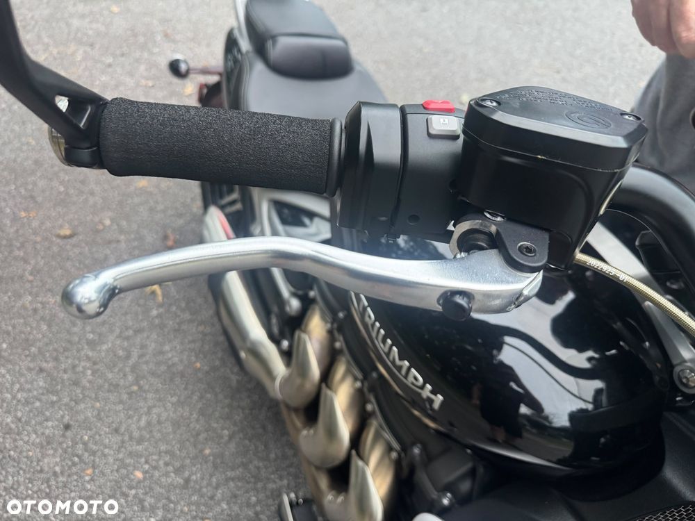 Triumph Rocket - 27