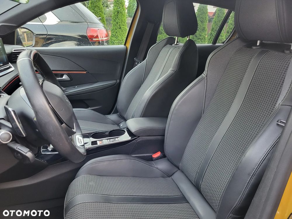 Peugeot 208 1.2 PureTech GT S&S EAT8 - 40