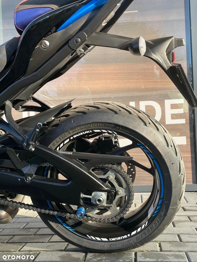 Suzuki GSX 1000 - 13