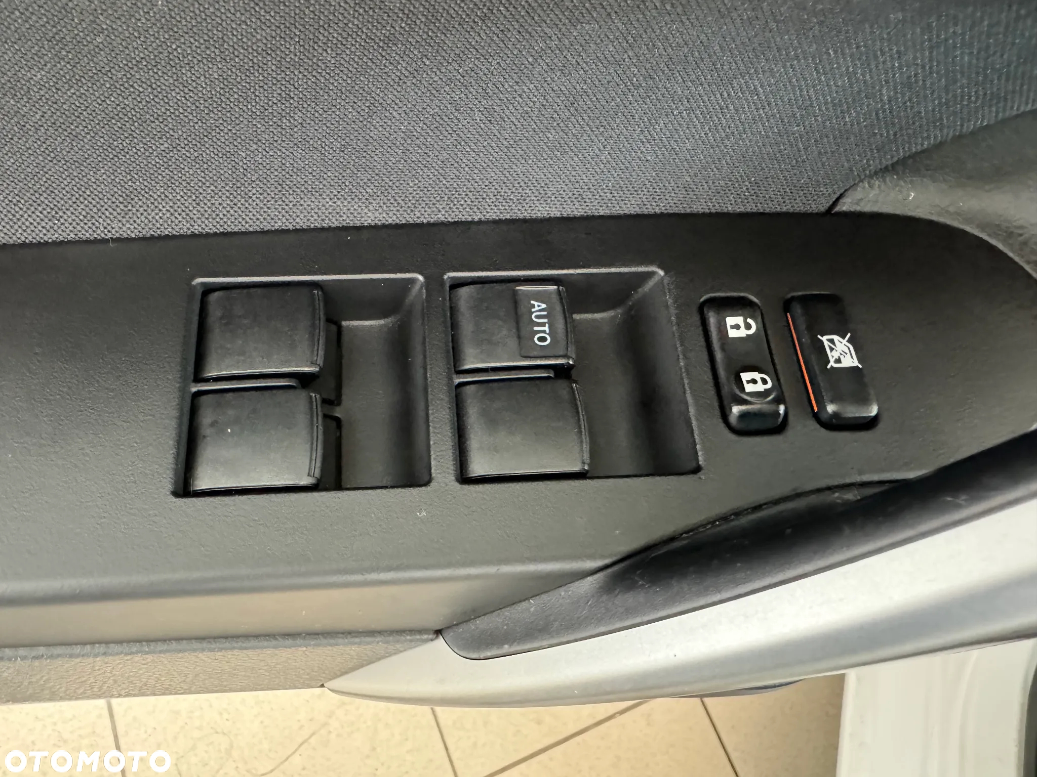 Toyota Auris 1.6 Valvematic Touring Sports Edition - 20