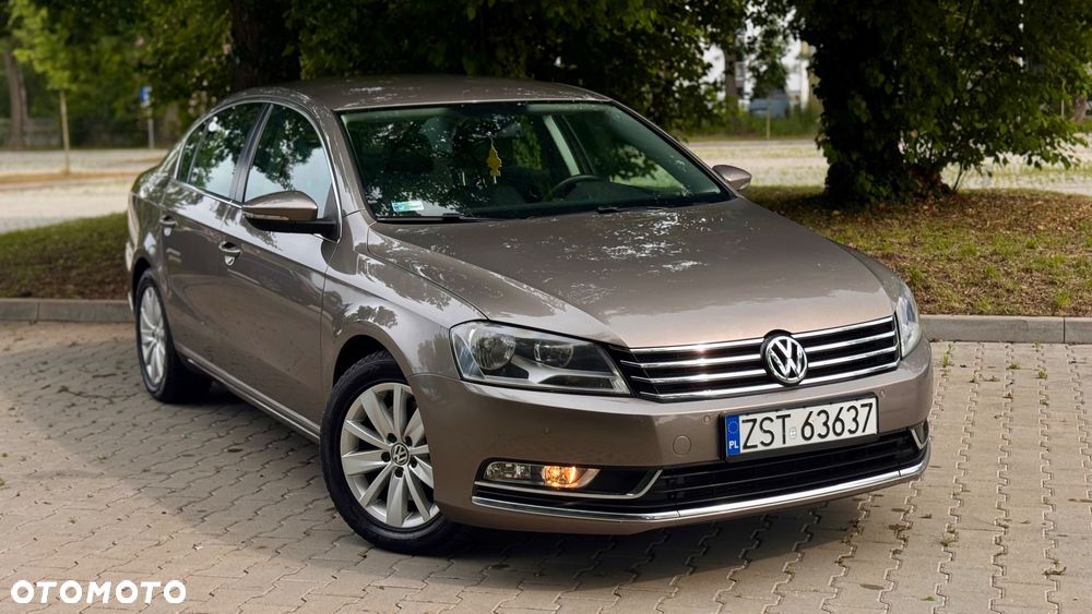Volkswagen Passat 1.8 TSI Exclusive - 20