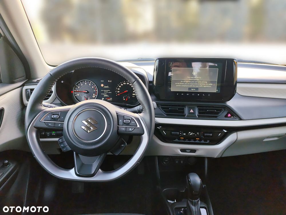 Suzuki Swift 1.2 Dualjet SHVS Premium Plus CVT - 14