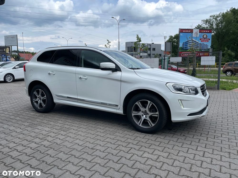Volvo XC 60 T6 AWD Geartronic Summum - 11