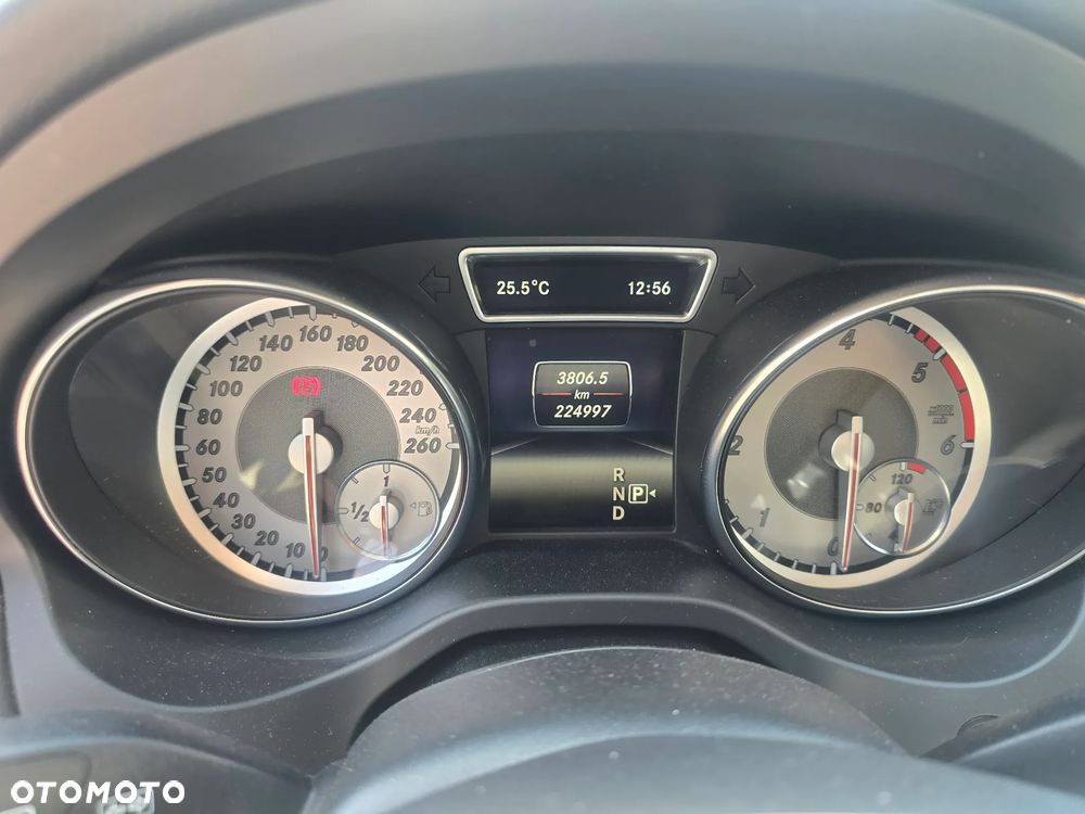Mercedes-Benz CLA 200 (CDI) d 7G-DCT - 11