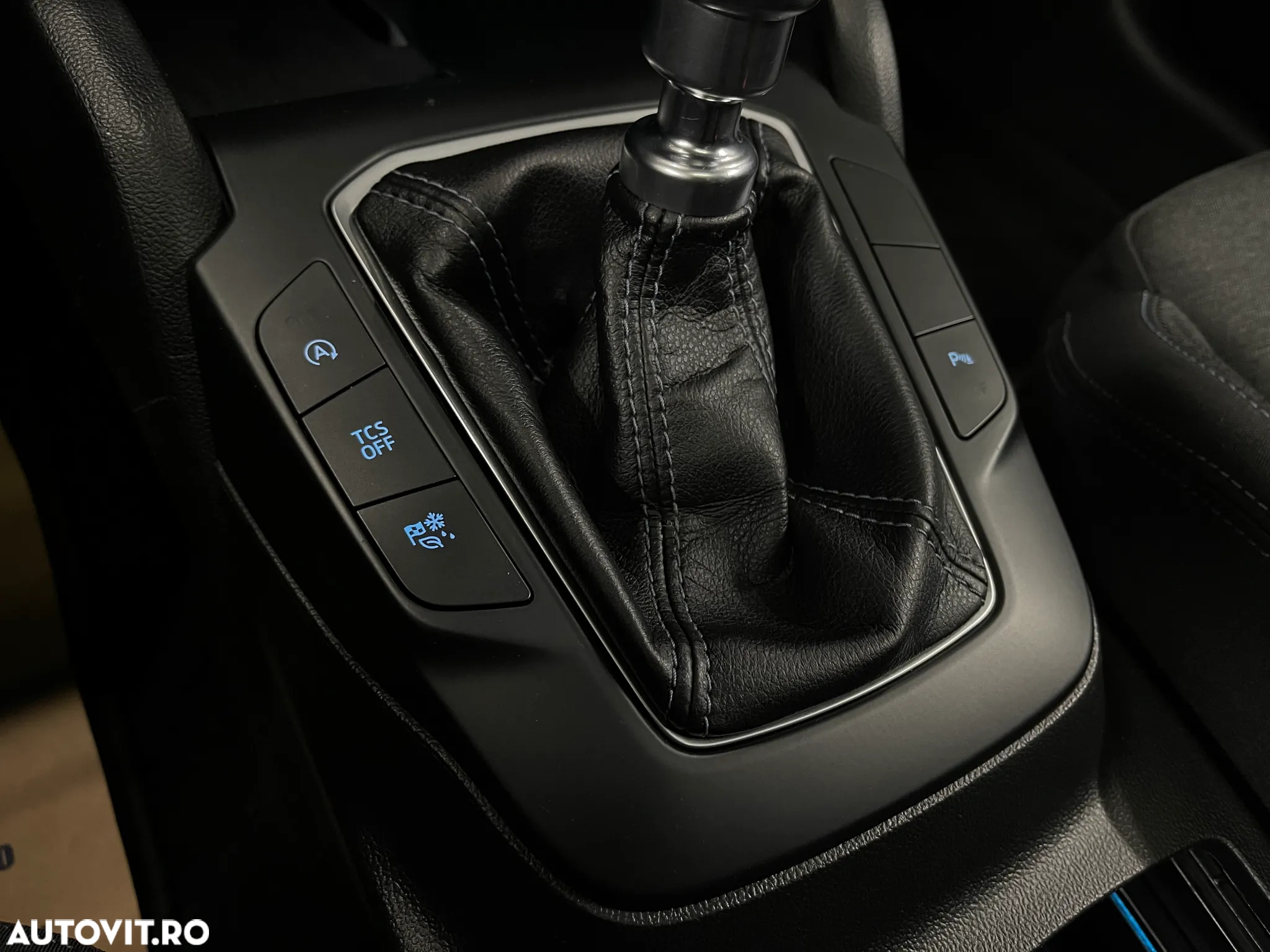 Ford Focus 1.0 EcoBoost Active - 31