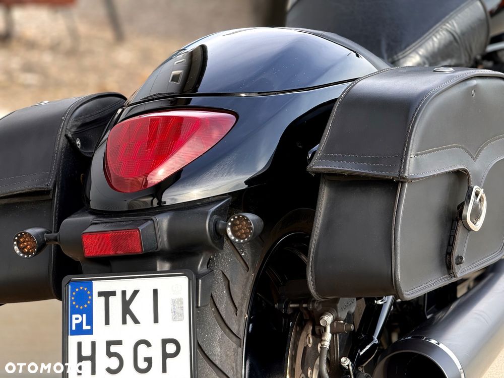 Suzuki Boulevard - 12