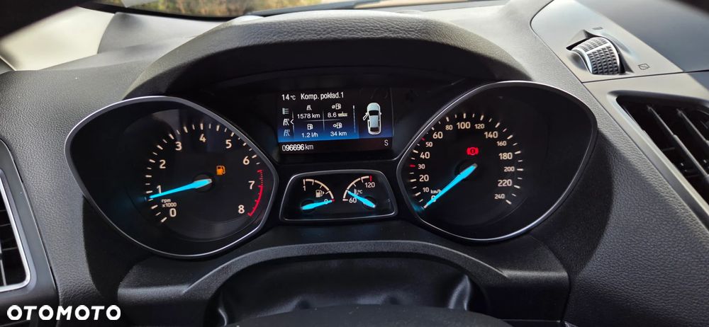 Ford Kuga 1.5 EcoBoost 2x4 Titanium - 28