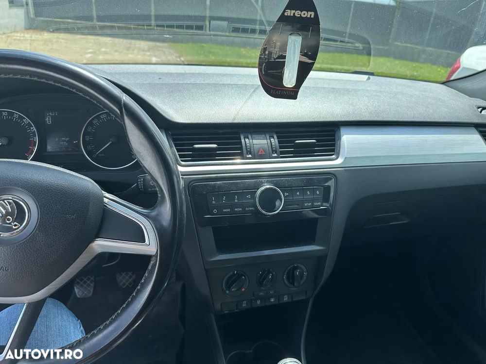 Skoda RAPID - 6