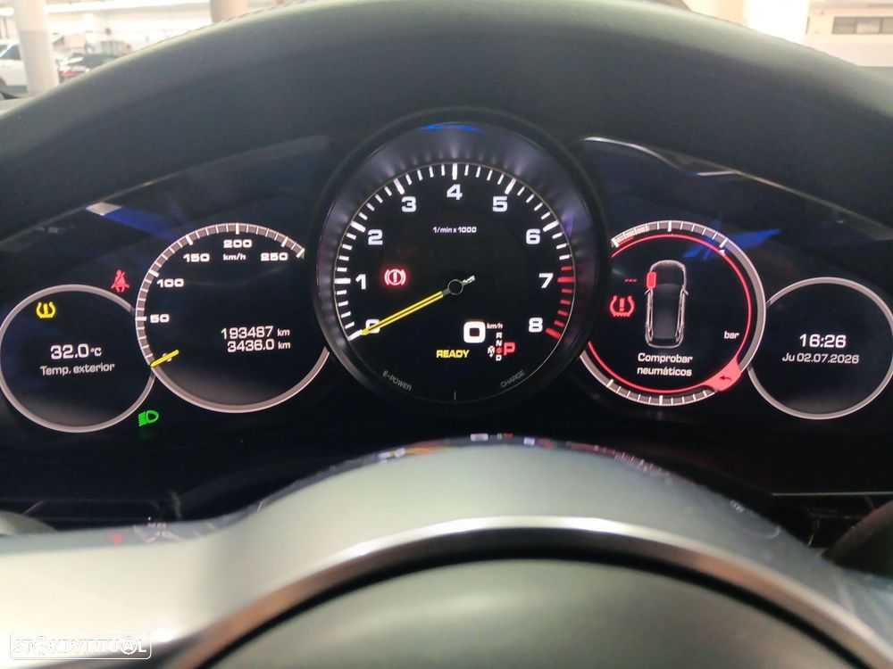 Porsche Cayenne E-Hybrid - 20