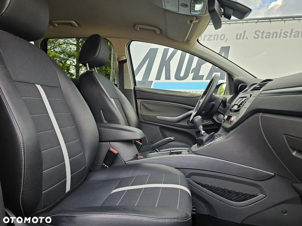 Ford Kuga 2.0 TDCi 4x4 Titanium - 11