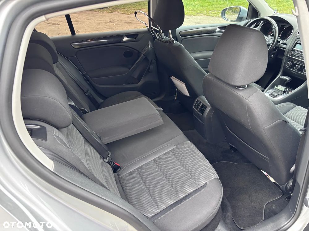 Volkswagen Golf 2.0 TDI DPF DSG Comfortline - 11