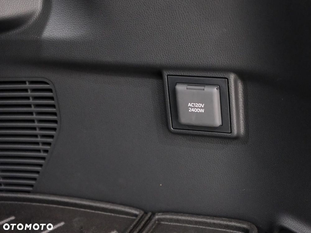 Toyota Land Cruiser - 38