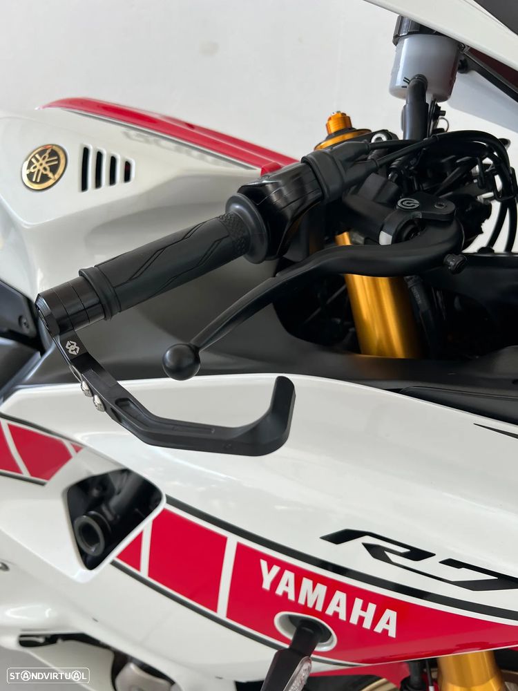 Yamaha R 7 - Edição 60º Aniversário - 12
