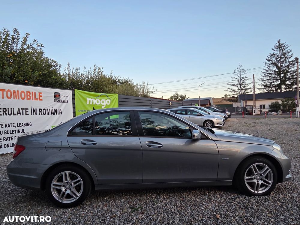 Mercedes-Benz C 180 CGI BlueEFFICIENCY - 11
