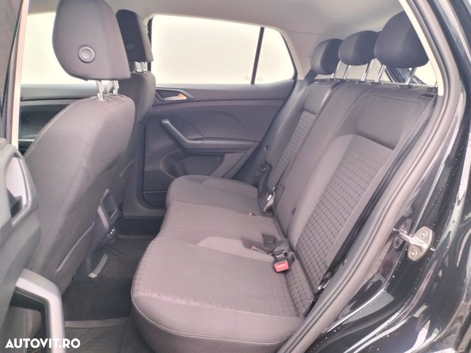 Volkswagen T-Cross - 18