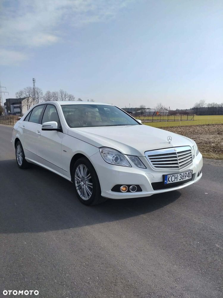 Mercedes-Benz Klasa E 300 BlueTEC 7G-TRONIC Elegance - 3