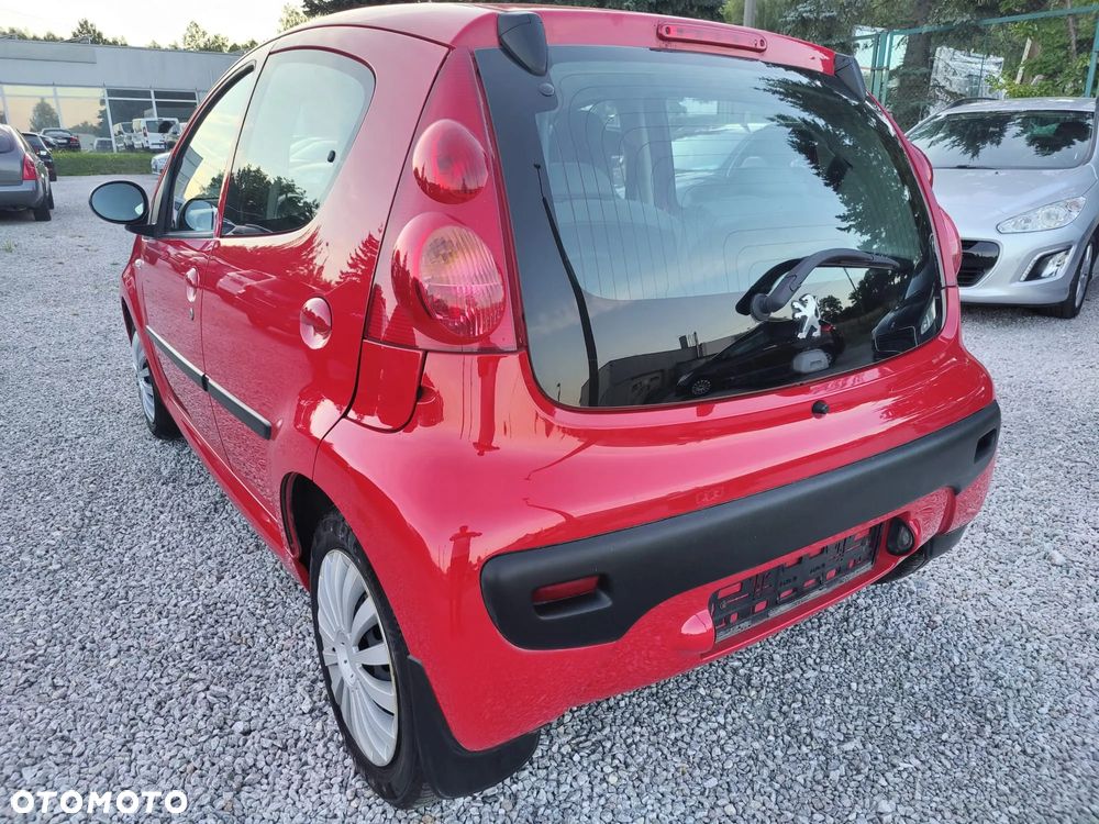 Peugeot 107 - 14